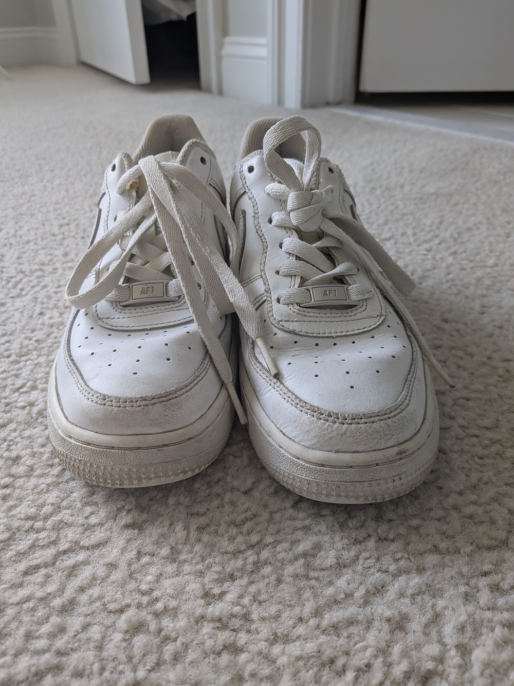 Air Force 1- Size 6Y (Equal To Women's 7.5)